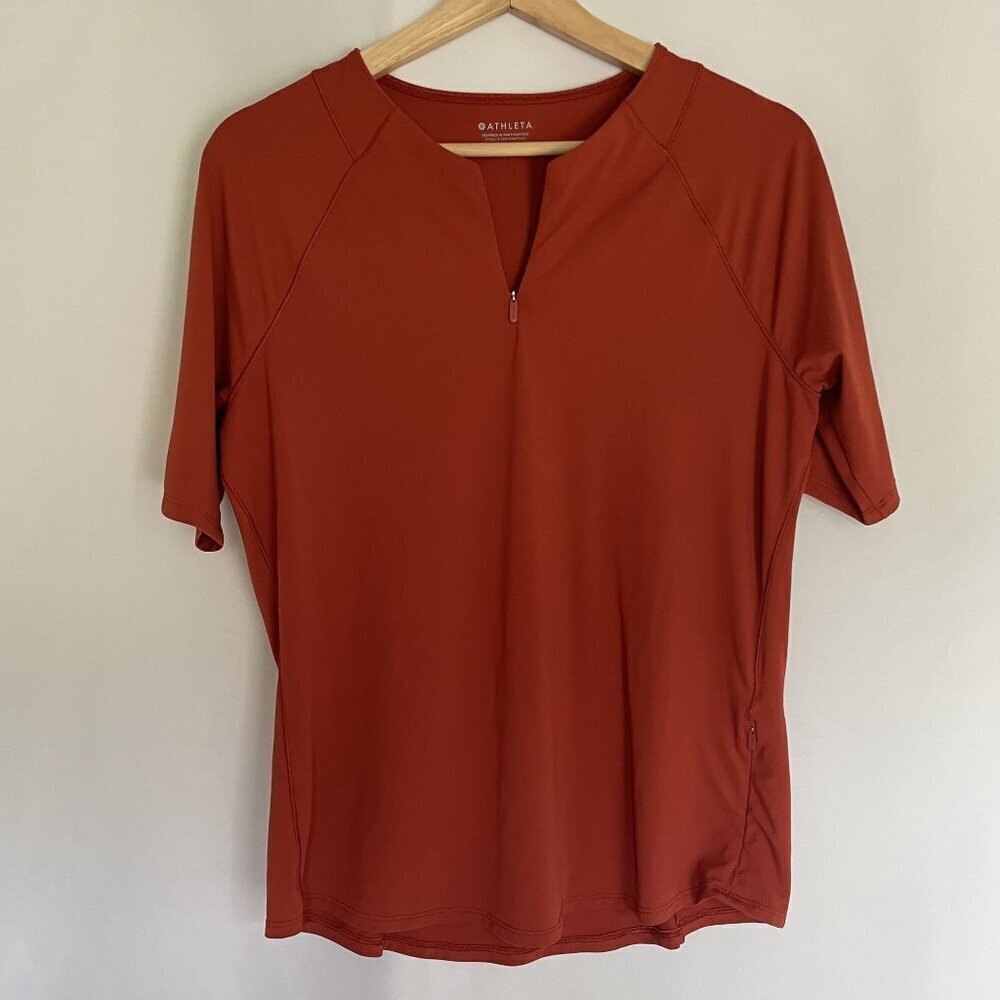 Athleta deep rust orange workout athleisure shirt short sleeves hidden pocket S